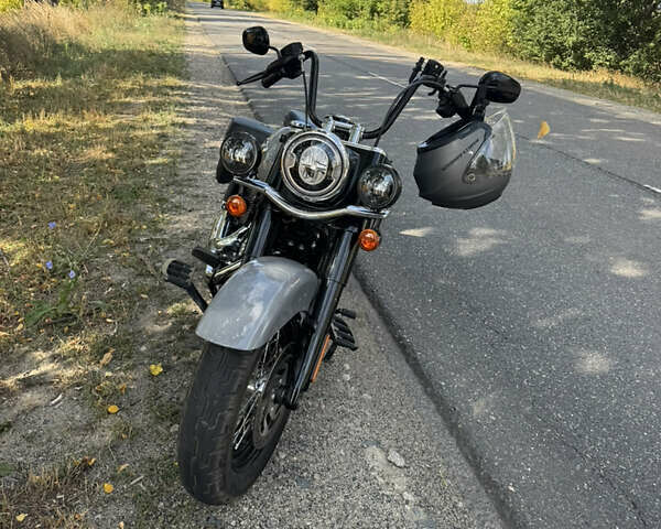 Харлей-Дэвидсон FLHCS 2017 в Черкассах на Automoto.ua Серый Харлей-Дэвидсон FLHCS, объемом двигателя 1.87 л и пробегом 8 тыс. км за 17000 $, фото 1 на Automoto.ua