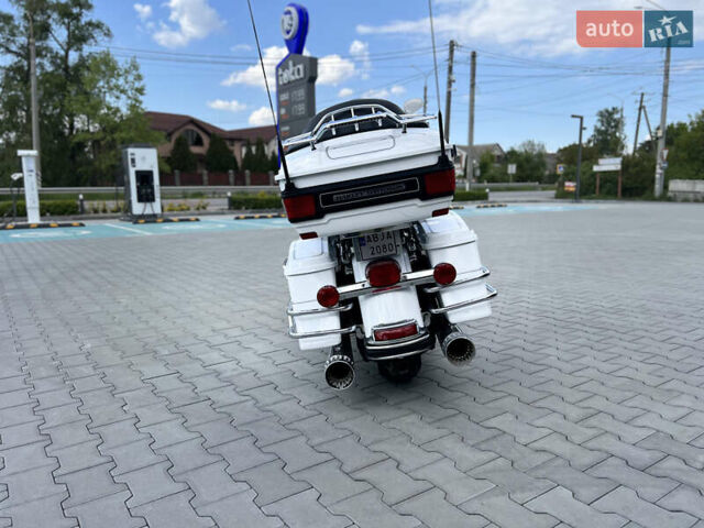Белый Харлей-Дэвидсон FLHTCU Ultra Classic Electra Glide, объемом двигателя 1.69 л и пробегом 36 тыс. км за 16300 $, фото 10 на Automoto.ua