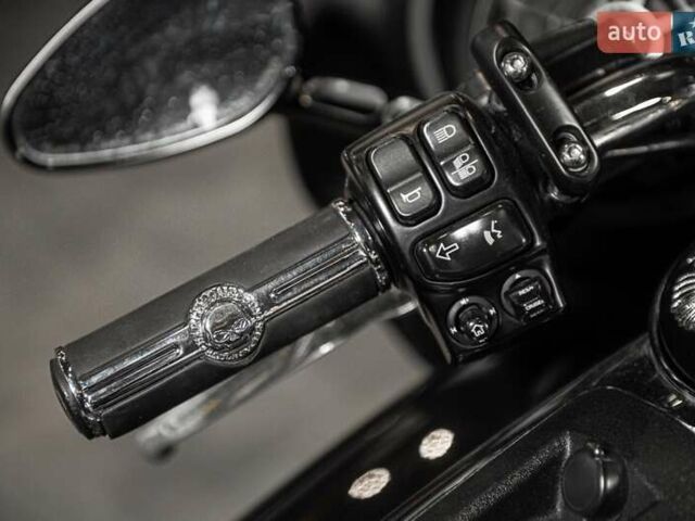 Черный Харлей-Дэвидсон FLHTCU Ultra Classic Electra Glide, объемом двигателя 1.75 л и пробегом 35 тыс. км за 20900 $, фото 19 на Automoto.ua