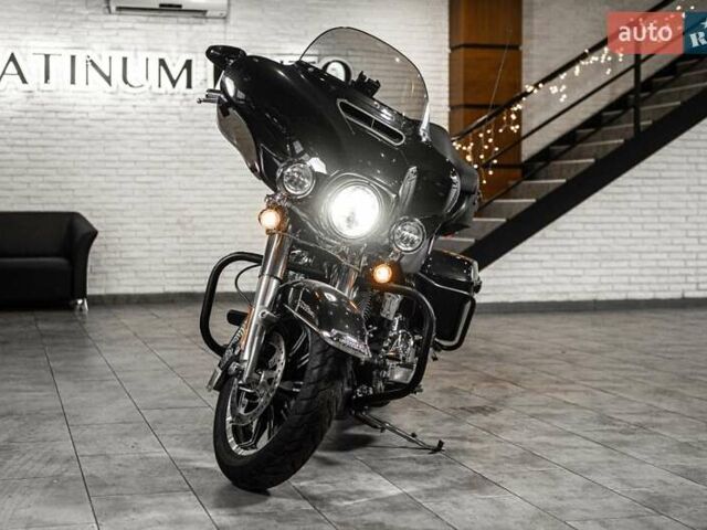Черный Харлей-Дэвидсон FLHTCU Ultra Classic Electra Glide, объемом двигателя 1.75 л и пробегом 35 тыс. км за 20900 $, фото 1 на Automoto.ua