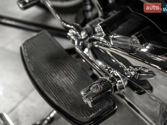 Черный Харлей-Дэвидсон FLHTCU Ultra Classic Electra Glide, объемом двигателя 1.75 л и пробегом 35 тыс. км за 20900 $, фото 57 на Automoto.ua
