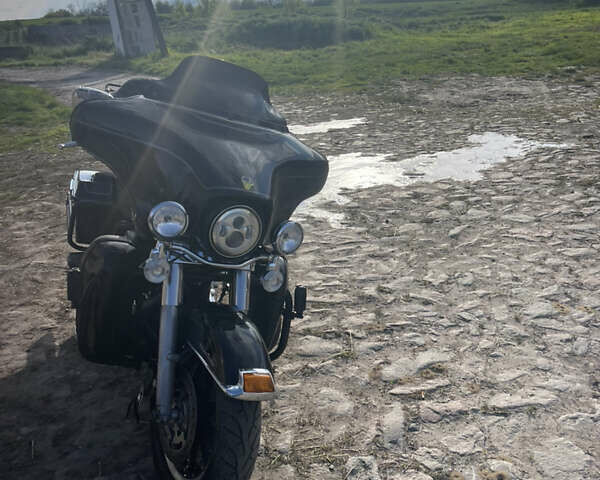 Чорний Харлей-Девідсон FLHTCU Ultra Classic Electra Glide, об'ємом двигуна 1.6 л та пробігом 40 тис. км за 11000 $, фото 3 на Automoto.ua