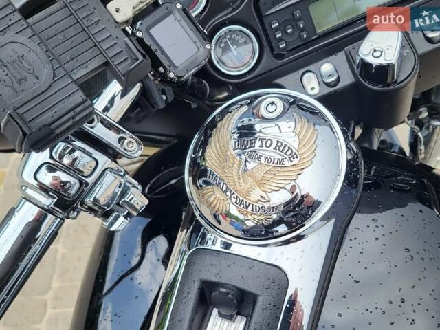 Черный Харлей-Дэвидсон FLHTCU Ultra Classic Electra Glide, объемом двигателя 0 л и пробегом 27 тыс. км за 14700 $, фото 16 на Automoto.ua