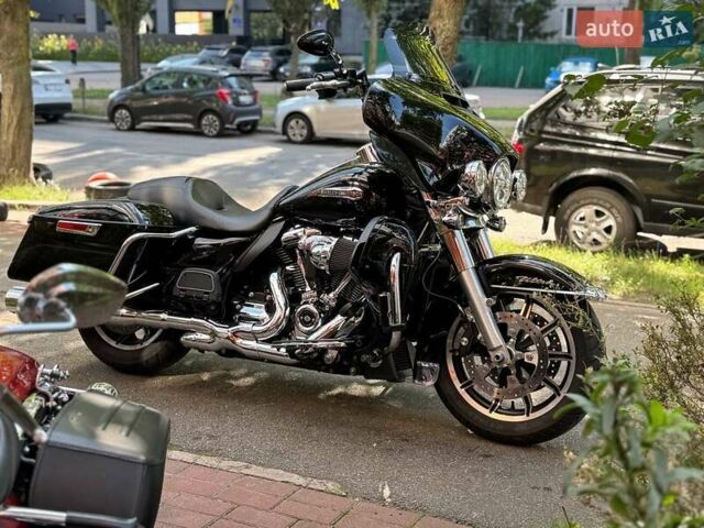 Черный Харлей-Дэвидсон FLHTCU Ultra Classic Electra Glide, объемом двигателя 0 л и пробегом 56 тыс. км за 18500 $, фото 21 на Automoto.ua