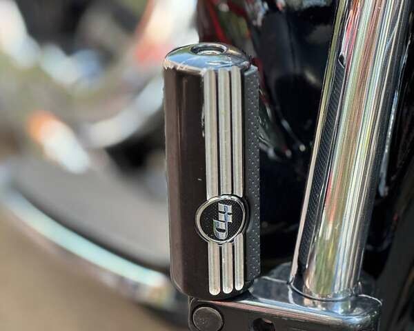 Черный Харлей-Дэвидсон FLHTCU Ultra Classic Electra Glide, объемом двигателя 0 л и пробегом 56 тыс. км за 18500 $, фото 10 на Automoto.ua