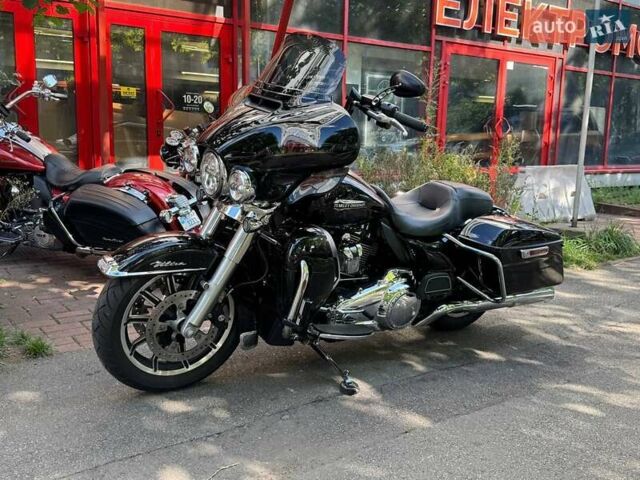 Черный Харлей-Дэвидсон FLHTCU Ultra Classic Electra Glide, объемом двигателя 0 л и пробегом 56 тыс. км за 18500 $, фото 4 на Automoto.ua