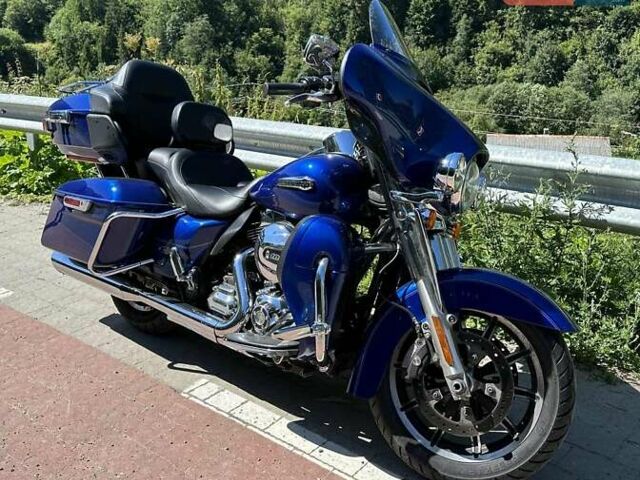 Синий Харлей-Дэвидсон FLHTCU Ultra Classic Electra Glide, объемом двигателя 1.69 л и пробегом 53 тыс. км за 16000 $, фото 1 на Automoto.ua