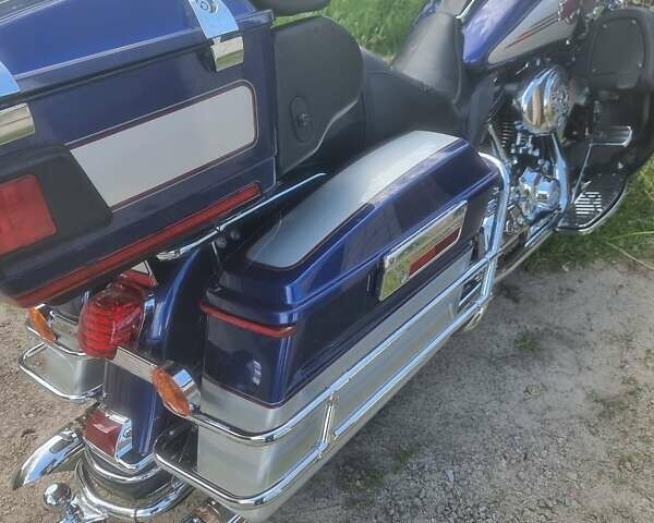 Синий Харлей-Дэвидсон FLHTCU Ultra Classic Electra Glide, объемом двигателя 0 л и пробегом 40 тыс. км за 10500 $, фото 4 на Automoto.ua
