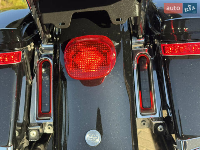 Черный Харлей-Дэвидсон FLHTK, объемом двигателя 1.85 л и пробегом 23 тыс. км за 23500 $, фото 26 на Automoto.ua