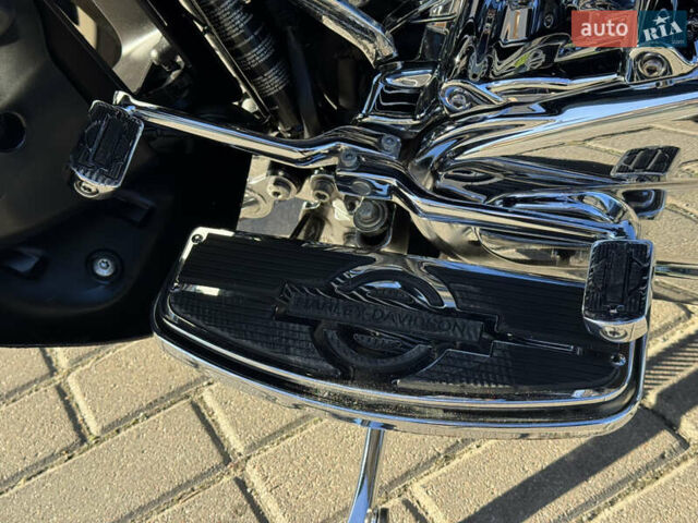 Черный Харлей-Дэвидсон FLHTK, объемом двигателя 1.85 л и пробегом 23 тыс. км за 23500 $, фото 18 на Automoto.ua