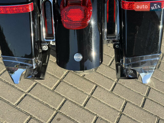 Черный Харлей-Дэвидсон FLHTK, объемом двигателя 1.85 л и пробегом 23 тыс. км за 23500 $, фото 24 на Automoto.ua