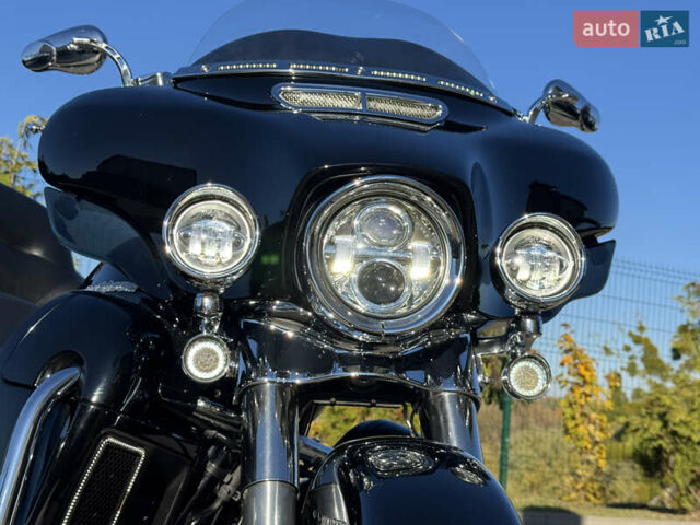 Черный Харлей-Дэвидсон FLHTK, объемом двигателя 1.85 л и пробегом 23 тыс. км за 23500 $, фото 19 на Automoto.ua