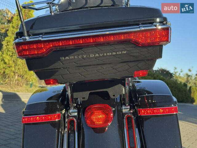 Черный Харлей-Дэвидсон FLHTK, объемом двигателя 1.85 л и пробегом 23 тыс. км за 23500 $, фото 25 на Automoto.ua