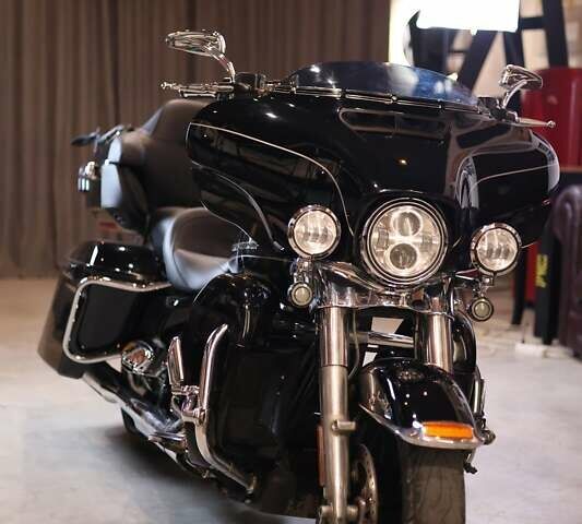 Чорний Харлей-Девідсон FLHTK Electra Glide Ultra Limited, об'ємом двигуна 1.8 л та пробігом 86 тис. км за 15500 $, фото 26 на Automoto.ua