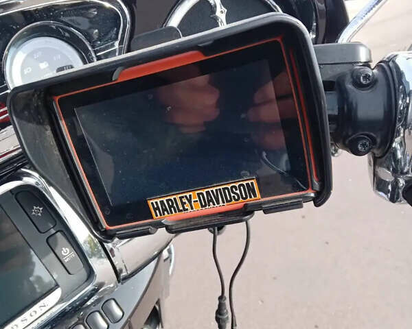 Черный Харлей-Дэвидсон FLHTK Electra Glide Ultra Limited, объемом двигателя 1.54 л и пробегом 39 тыс. км за 18000 $, фото 31 на Automoto.ua