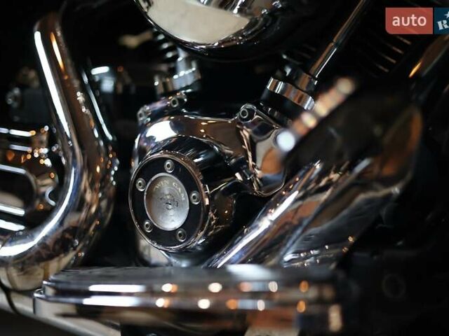 Чорний Харлей-Девідсон FLHTK Electra Glide Ultra Limited, об'ємом двигуна 1.8 л та пробігом 86 тис. км за 15500 $, фото 23 на Automoto.ua