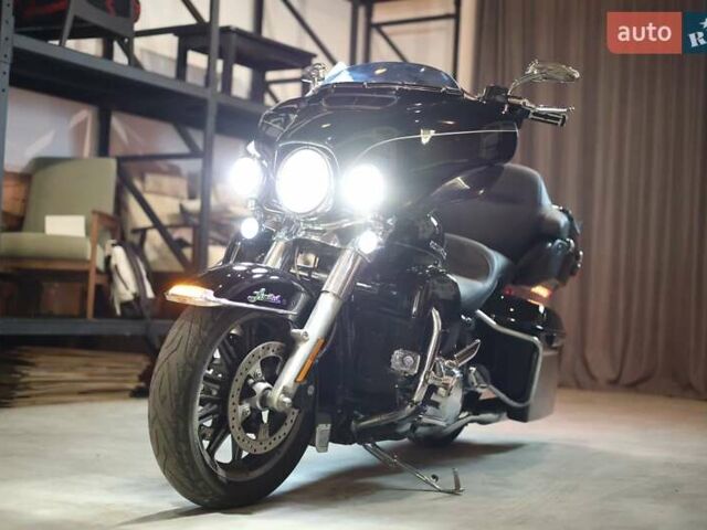 Чорний Харлей-Девідсон FLHTK Electra Glide Ultra Limited, об'ємом двигуна 1.8 л та пробігом 86 тис. км за 15500 $, фото 16 на Automoto.ua