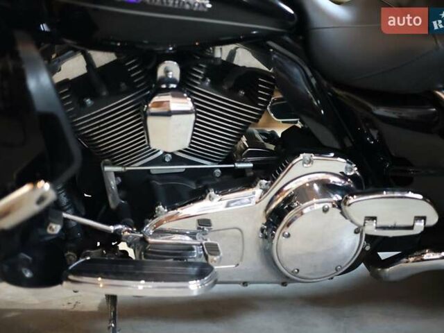 Чорний Харлей-Девідсон FLHTK Electra Glide Ultra Limited, об'ємом двигуна 1.8 л та пробігом 86 тис. км за 15500 $, фото 30 на Automoto.ua