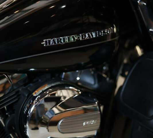 Чорний Харлей-Девідсон FLHTK Electra Glide Ultra Limited, об'ємом двигуна 1.8 л та пробігом 86 тис. км за 15500 $, фото 37 на Automoto.ua