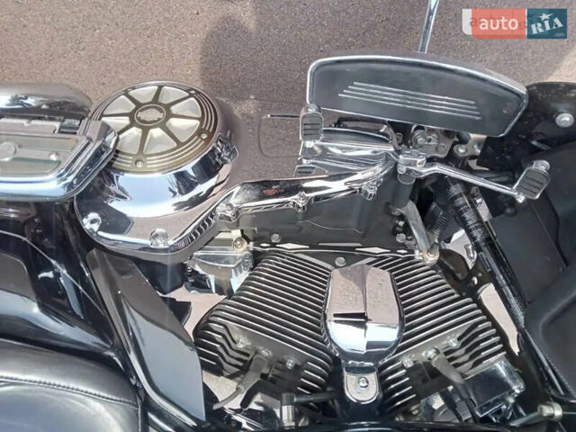 Черный Харлей-Дэвидсон FLHTK Electra Glide Ultra Limited, объемом двигателя 1.54 л и пробегом 39 тыс. км за 18000 $, фото 4 на Automoto.ua