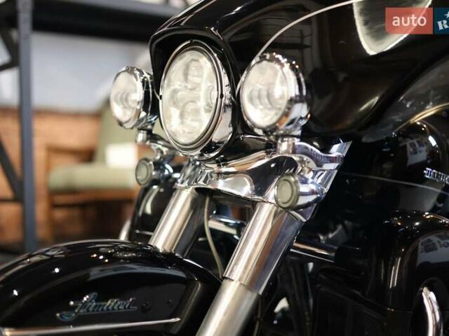 Чорний Харлей-Девідсон FLHTK Electra Glide Ultra Limited, об'ємом двигуна 1.8 л та пробігом 86 тис. км за 15500 $, фото 28 на Automoto.ua
