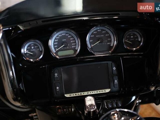 Чорний Харлей-Девідсон FLHTK Electra Glide Ultra Limited, об'ємом двигуна 1.8 л та пробігом 86 тис. км за 15500 $, фото 19 на Automoto.ua
