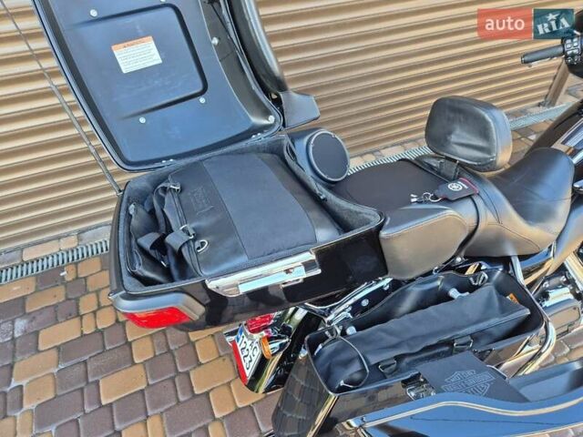 Чорний Харлей-Девідсон FLHTK Electra Glide Ultra Limited, об'ємом двигуна 1.87 л та пробігом 18 тис. км за 27200 $, фото 13 на Automoto.ua