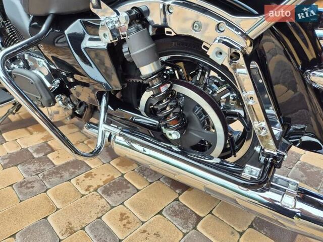 Чорний Харлей-Девідсон FLHTK Electra Glide Ultra Limited, об'ємом двигуна 1.87 л та пробігом 18 тис. км за 27200 $, фото 6 на Automoto.ua