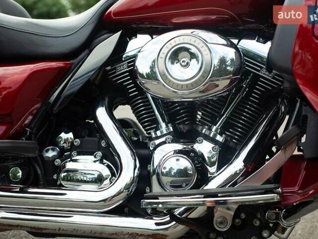 Красный Харлей-Дэвидсон FLHTK Electra Glide Ultra Limited, объемом двигателя 1.8 л и пробегом 50 тыс. км за 11000 $, фото 11 на Automoto.ua