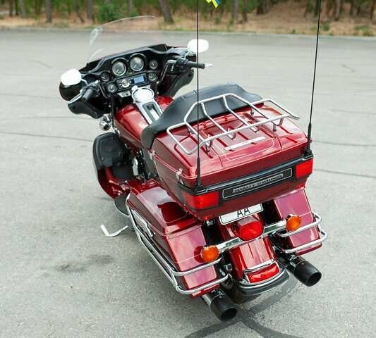 Красный Харлей-Дэвидсон FLHTK Electra Glide Ultra Limited, объемом двигателя 1.8 л и пробегом 50 тыс. км за 11000 $, фото 1 на Automoto.ua