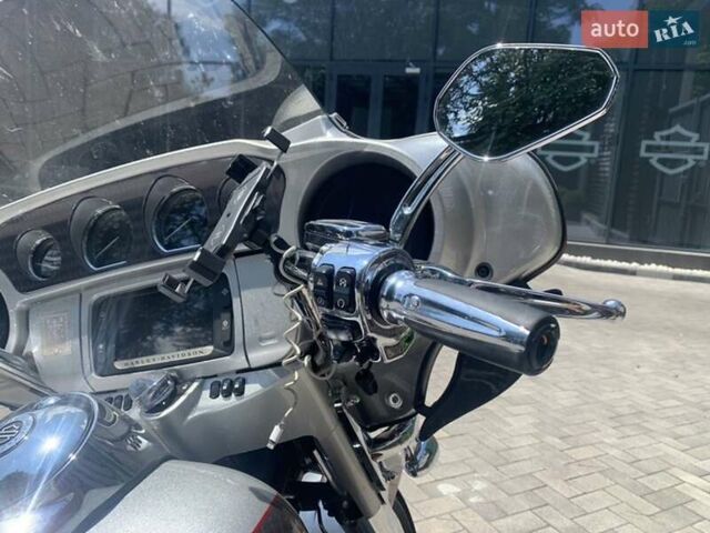 Серый Харлей-Дэвидсон FLHTK Electra Glide Ultra Limited, объемом двигателя 1.8 л и пробегом 50 тыс. км за 15000 $, фото 6 на Automoto.ua