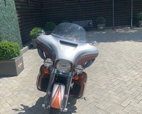 Сірий Харлей-Девідсон FLHTK Electra Glide Ultra Limited, об'ємом двигуна 1.8 л та пробігом 50 тис. км за 15000 $, фото 6 на Automoto.ua