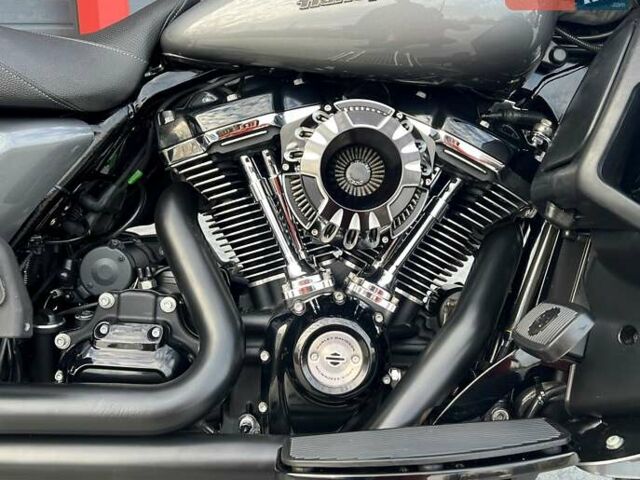 Серый Харлей-Дэвидсон FLHTK Electra Glide Ultra Limited, объемом двигателя 0 л и пробегом 73 тыс. км за 20400 $, фото 2 на Automoto.ua