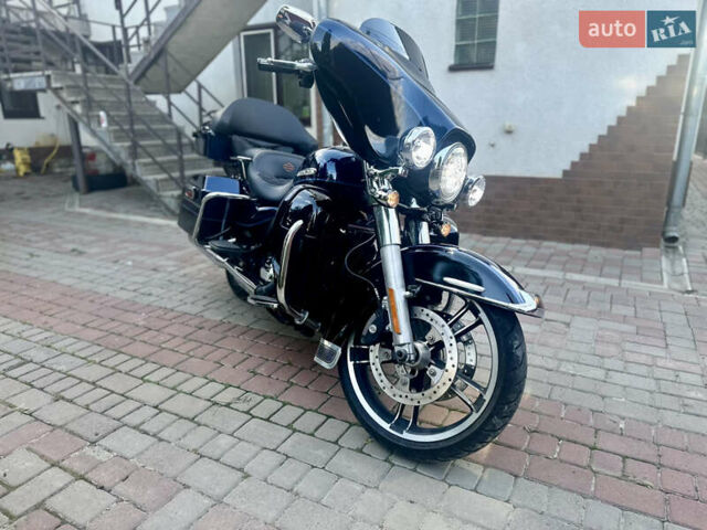 Синій Харлей-Девідсон FLHTK Electra Glide Ultra Limited, об'ємом двигуна 1.7 л та пробігом 60 тис. км за 12500 $, фото 3 на Automoto.ua