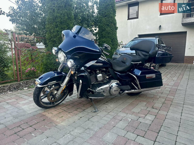 Синій Харлей-Девідсон FLHTK Electra Glide Ultra Limited, об'ємом двигуна 1.7 л та пробігом 60 тис. км за 12500 $, фото 2 на Automoto.ua