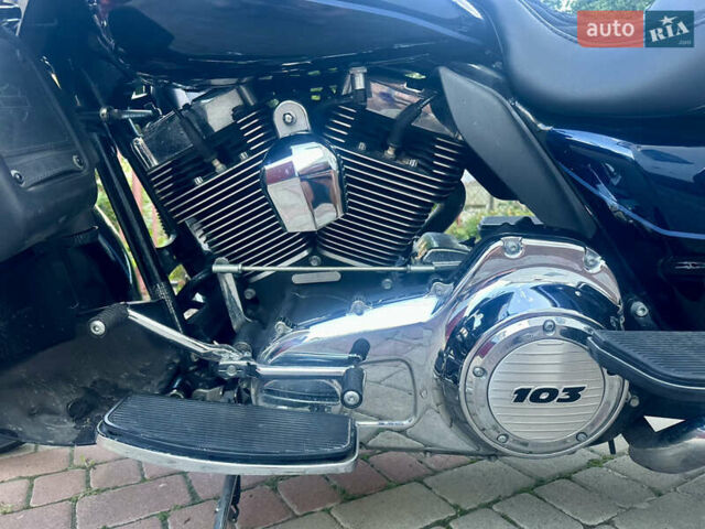 Синій Харлей-Девідсон FLHTK Electra Glide Ultra Limited, об'ємом двигуна 1.7 л та пробігом 60 тис. км за 12500 $, фото 11 на Automoto.ua