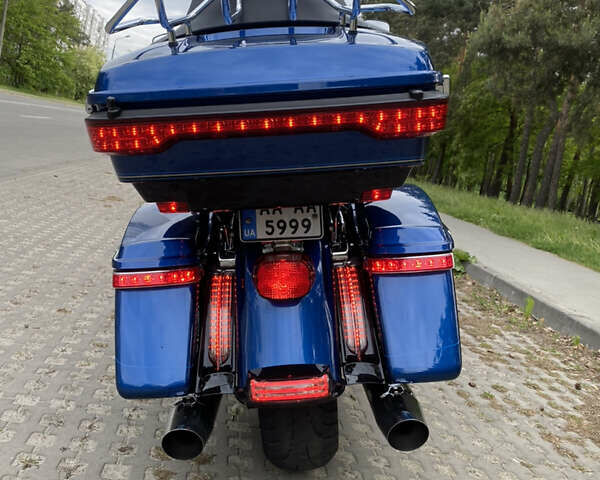 Синій Харлей-Девідсон FLHTK Electra Glide Ultra Limited, об'ємом двигуна 1.8 л та пробігом 25 тис. км за 19500 $, фото 16 на Automoto.ua