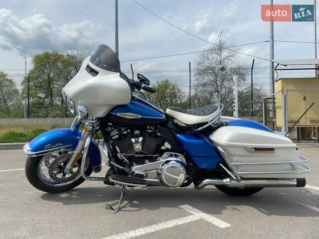 Синій Харлей-Девідсон FLHTK Electra Glide Ultra Limited, об'ємом двигуна 0 л та пробігом 1 тис. км за 23900 $, фото 5 на Automoto.ua
