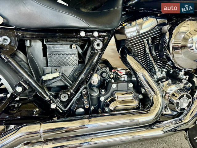 Чорний Харлей-Девідсон FLHX Street Glide, об'ємом двигуна 1.69 л та пробігом 38 тис. км за 13500 $, фото 10 на Automoto.ua
