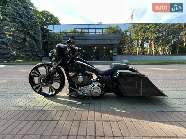 Черный Харлей-Дэвидсон FLHX Street Glide, объемом двигателя 0 л и пробегом 35 тыс. км за 39990 $, фото 10 на Automoto.ua