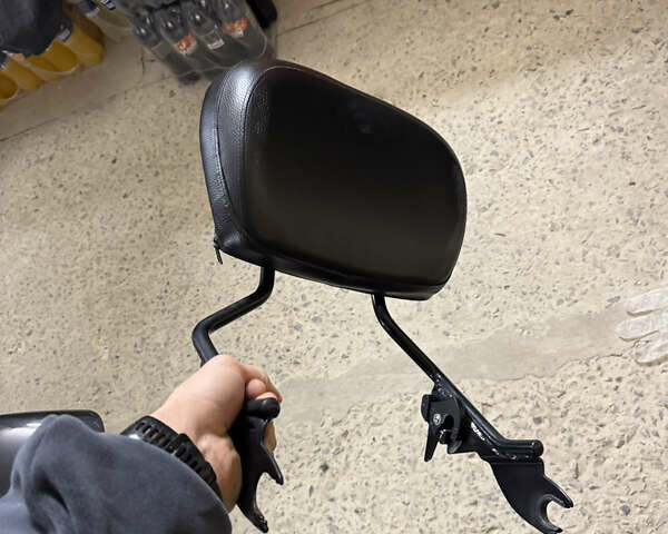 Чорний Харлей-Девідсон FLHX Street Glide, об'ємом двигуна 1.7 л та пробігом 67 тис. км за 14999 $, фото 12 на Automoto.ua