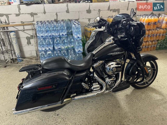 Чорний Харлей-Девідсон FLHX Street Glide, об'ємом двигуна 1.7 л та пробігом 67 тис. км за 14999 $, фото 8 на Automoto.ua