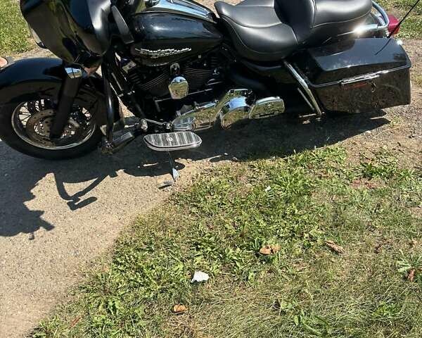 Чорний Харлей-Девідсон FLHX Street Glide, об'ємом двигуна 1.58 л та пробігом 37 тис. км за 11500 $, фото 9 на Automoto.ua
