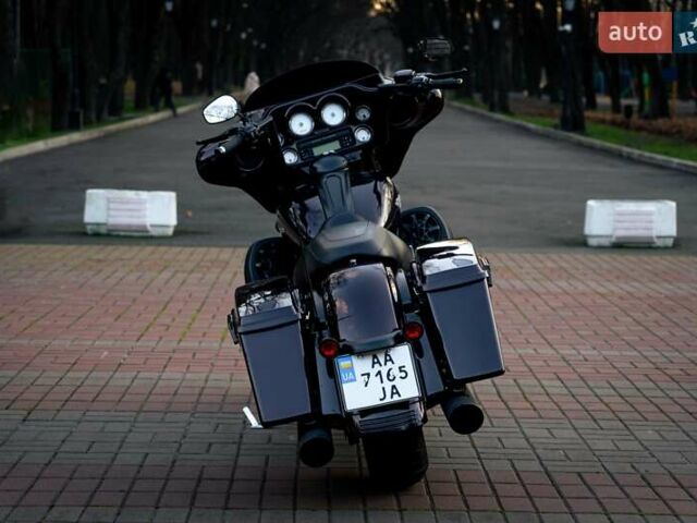 Харлей-Дэвидсон FLHX Street Glide, объемом двигателя 1.7 л и пробегом 59 тыс. км за 12900 $, фото 3 на Automoto.ua