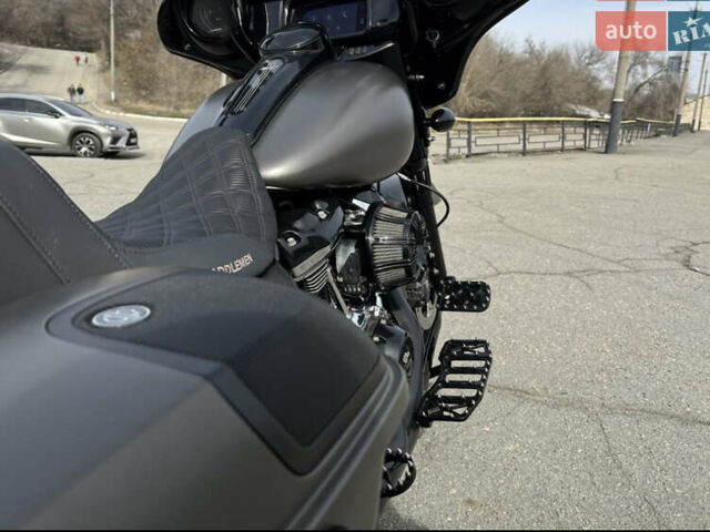 Сірий Харлей-Девідсон FLHX Street Glide, об'ємом двигуна 1.8 л та пробігом 19 тис. км за 22000 $, фото 4 на Automoto.ua