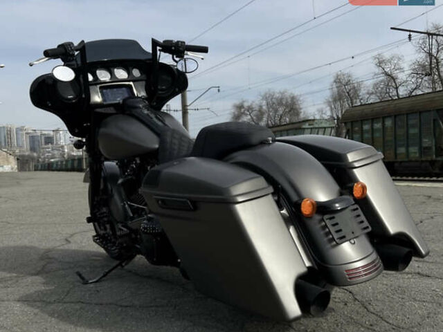 Сірий Харлей-Девідсон FLHX Street Glide, об'ємом двигуна 1.8 л та пробігом 19 тис. км за 22000 $, фото 6 на Automoto.ua