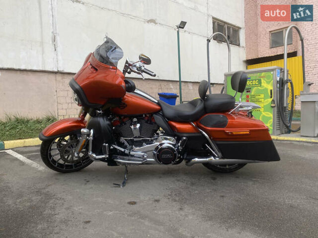 Красный Харлей-Дэвидсон FLHXSE, объемом двигателя 1.92 л и пробегом 26 тыс. км за 28000 $, фото 3 на Automoto.ua