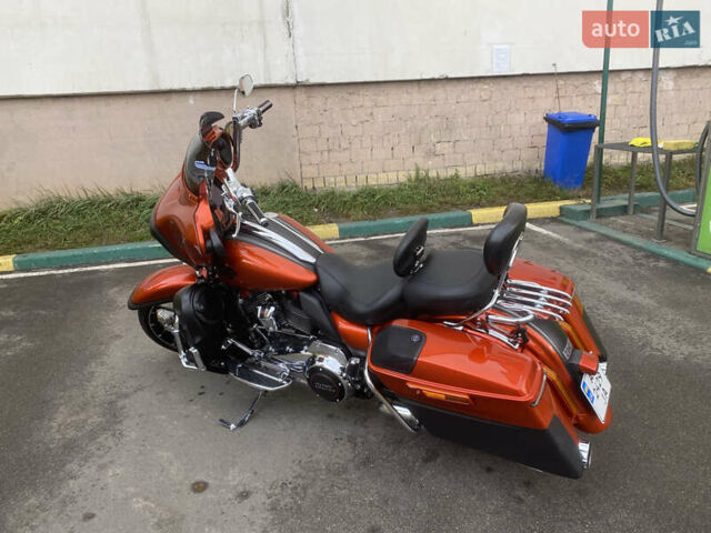 Красный Харлей-Дэвидсон FLHXSE, объемом двигателя 1.92 л и пробегом 26 тыс. км за 28000 $, фото 4 на Automoto.ua