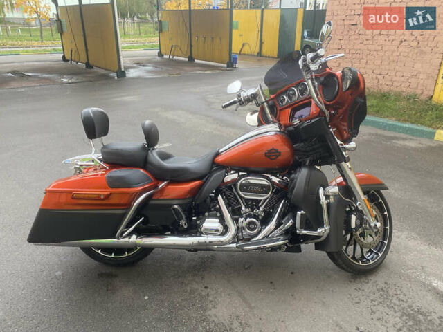 Красный Харлей-Дэвидсон FLHXSE, объемом двигателя 1.92 л и пробегом 26 тыс. км за 28000 $, фото 9 на Automoto.ua