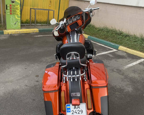Красный Харлей-Дэвидсон FLHXSE, объемом двигателя 1.92 л и пробегом 26 тыс. км за 28000 $, фото 6 на Automoto.ua
